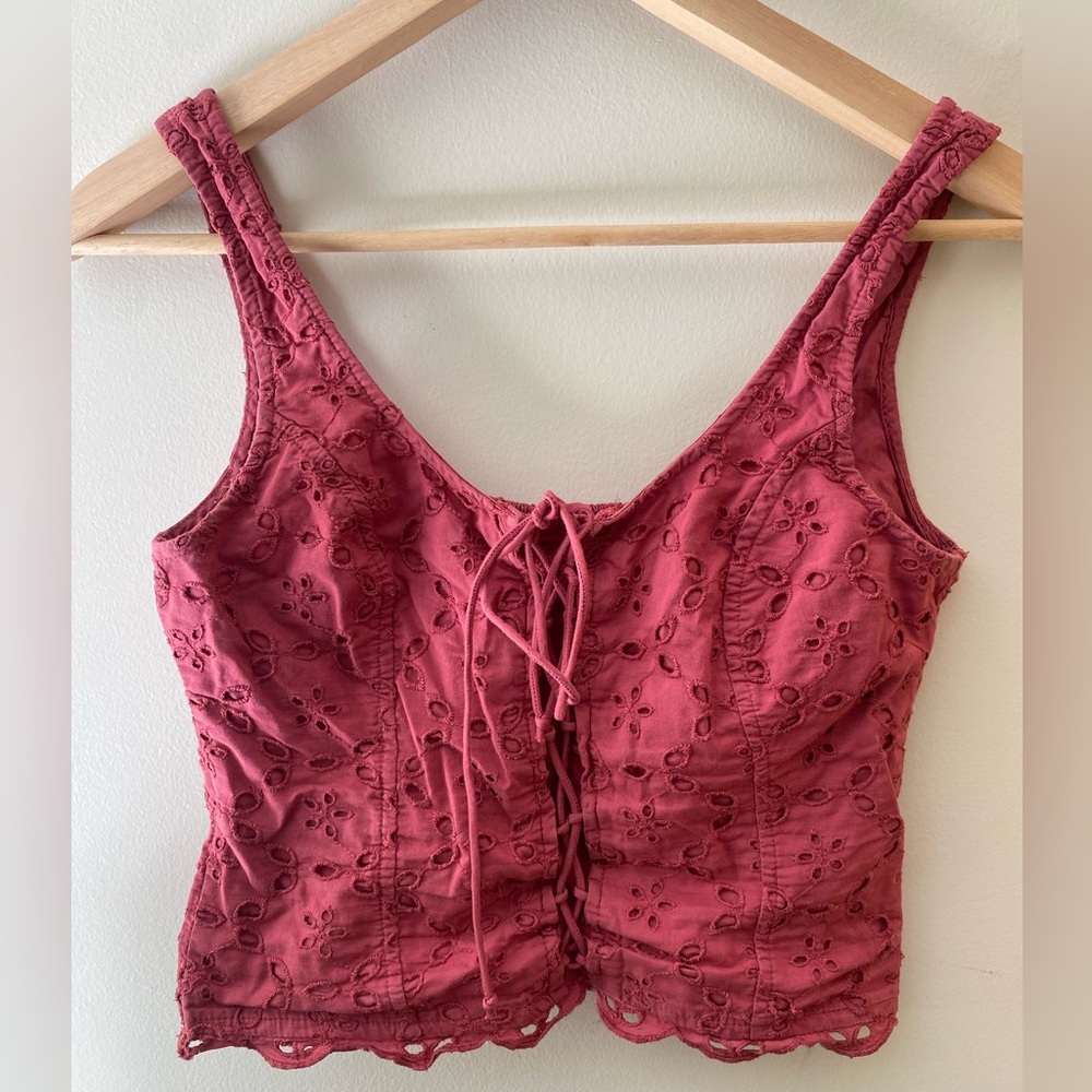 Hollister tank